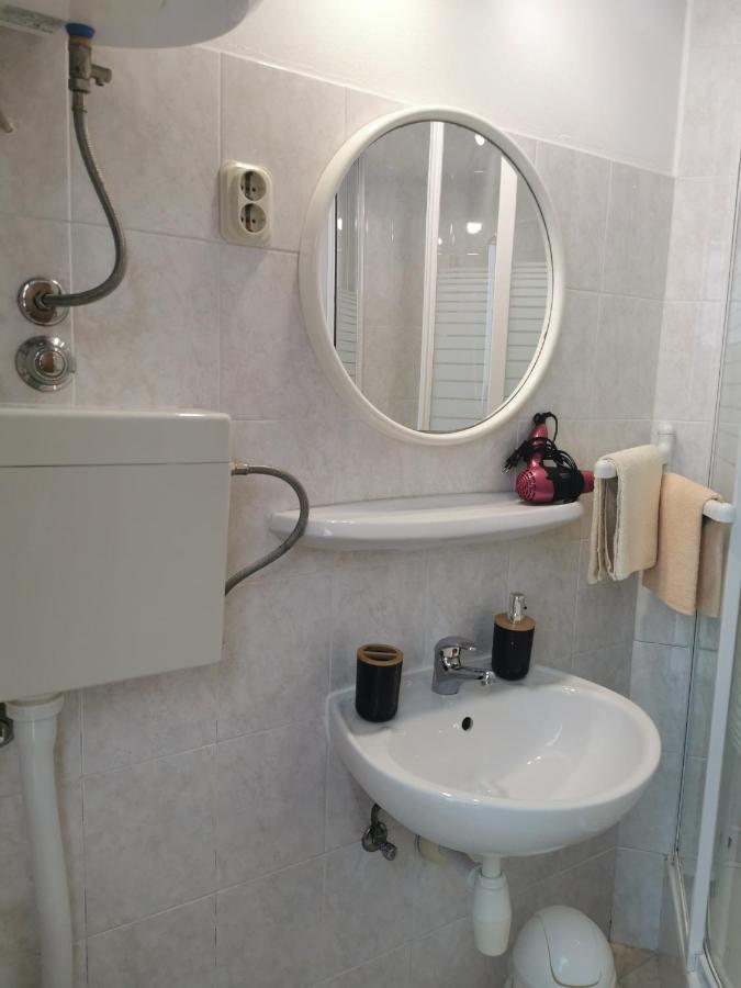 Apartman Tudor Kuzma Hvar Zewnętrze zdjęcie