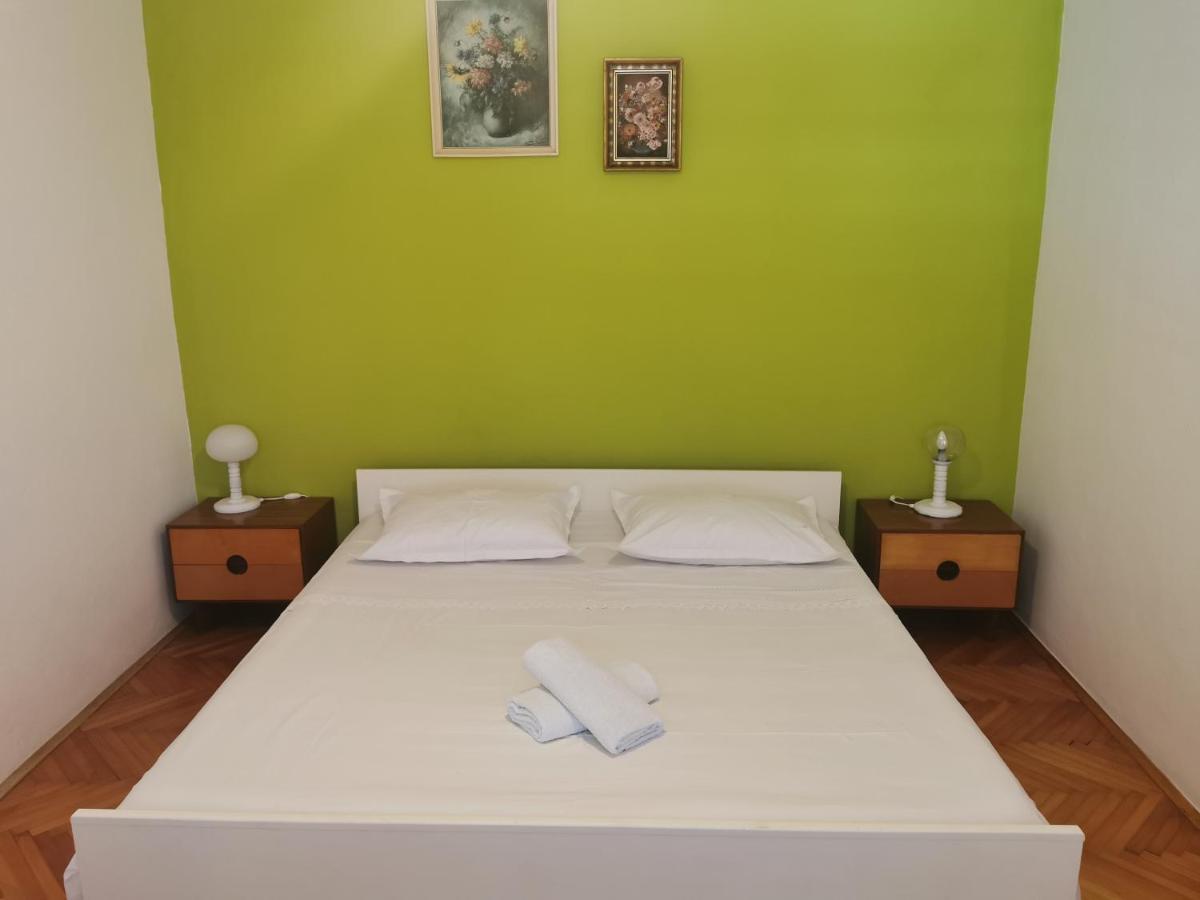 Apartman Tudor Kuzma Hvar Zewnętrze zdjęcie