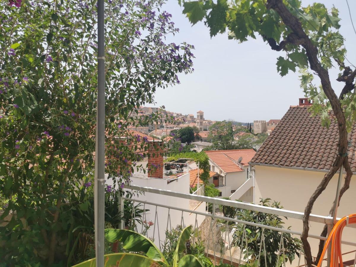 Apartman Tudor Kuzma Hvar Zewnętrze zdjęcie
